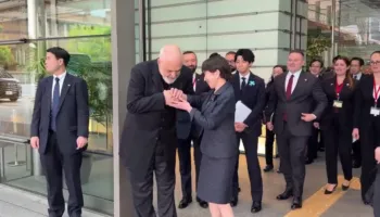 “Do jesh kryeministrja e parë e Japonisë që vjen në Shqipëri”, Rama fton Takaichi në Tiranë: Do “marrim hak” për mikpritjen
