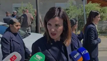 “Do të merren të gjitha masat”, Koçiu flet në ceremoninë e lamtumirës së dy fëmijëve