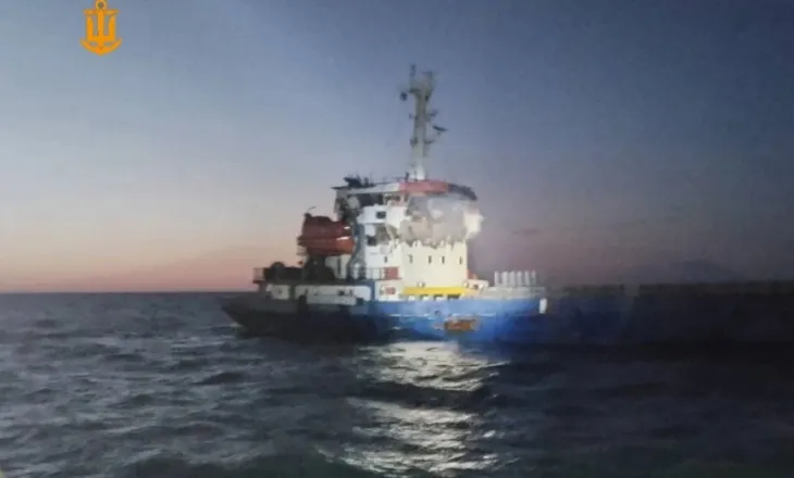 Dronët rusë godasin tre anije tregtare që kalonin në Detin e Zi, zjarr dhe dy të plagosur në flotiljen turke