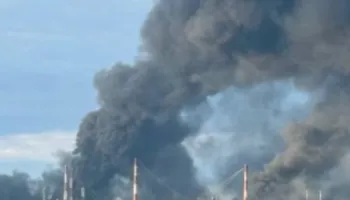 Dronët ukrainas godasin rafinerinë ruse gjatë një tjetër sulmi thellë brenda Rusisë