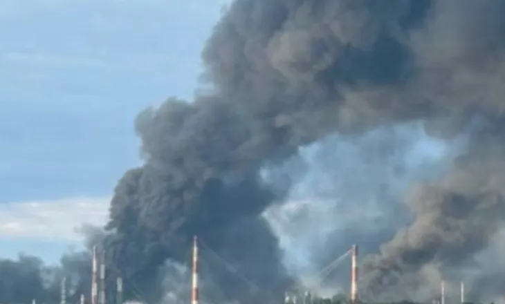 Dronët ukrainas godasin rafinerinë ruse gjatë një tjetër sulmi thellë brenda Rusisë