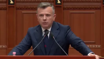 “Duhet konsensus për reformën territoriale dhe elektorale”, Balla në Kuvend: Integrimi nuk po ecën me hapin e dëshirës, por…