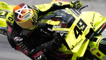 Dy flamuj të kuq dhe disa aksidente, Di Giannantonio me VR46 triumfon në garën e kaosit në Montmelo
