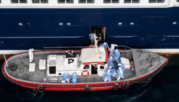 Dyshime mbi origjinën e infektimit/ Çifti holandez që vdiq në anijen turistike nuk e mori virusin në Argjentinë, detaje të reja