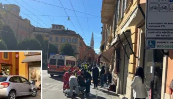 E rëndë në Itali, makina përplas 10 persona në Modena, shoferi plagos me thikë një kalimtar gjatë arratisjes