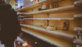 Ekonomisti i FAO paralajmëron afrimin e një krize globale ushqimore