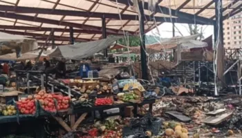 EMRI/ Ishte shpallur në kërkim për zjarrin në tregun e fruta-perimeve në Lushnjë, arrestohet 48-vjeçari