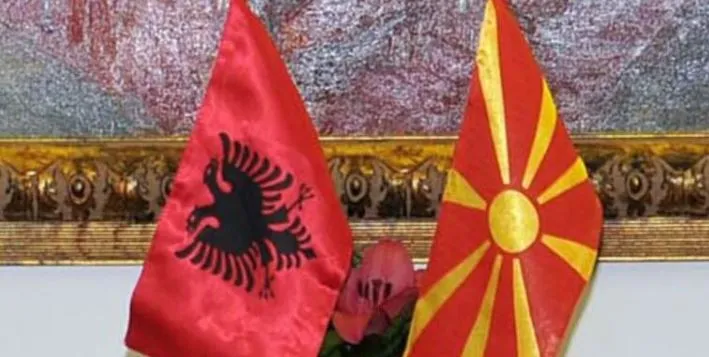 “Erozioni” i marrëveshjes së Ohrit, shqiptarët e Shkupit takim me kongresmenin Self