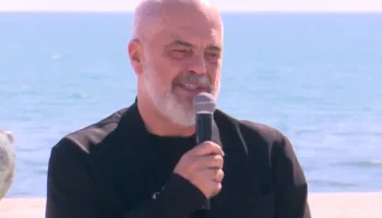 “Është rritur numri i qendrave shëndetësore verore”/ Rama në Durrës: Numri i turistëve është sfidues