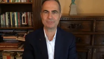 ‘Europa e denoncon për korrupsion, ai sulmon popullin’/ Boçi: Rama godet median dhe opozitën për të fshehur dështimet