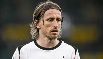 Fati i Modricit te Milan mbetet pezull, Allegri dhe Champions vendosin të ardhmen e tij