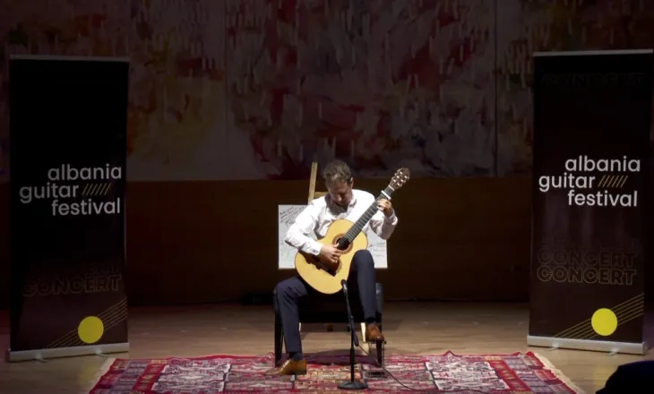 Festivali i Kitarës në Tiranë, kitaristi Goran Krivokapic performon në edicionin jubilar të festivalit ndërkombëtar