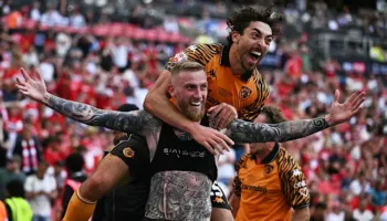 Finalja më e shtrenjtë në futboll, Hull City ngjitet në Premier League pasi fiton përballjen me Middlesbrough