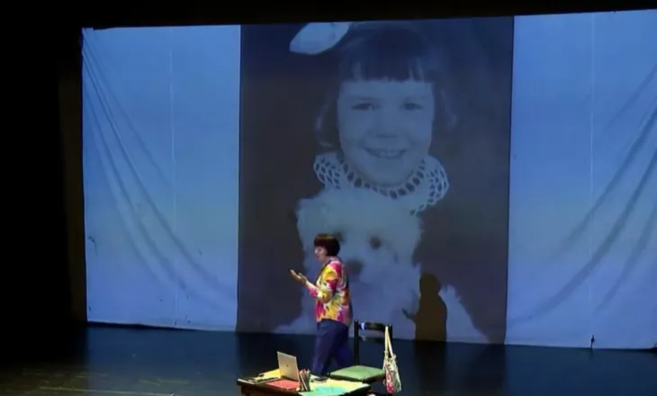 “Flas Shqip” në skenë, festivali i monodramës vlerëson Marjeta Larjan dhe dramaturgjinë shqipe