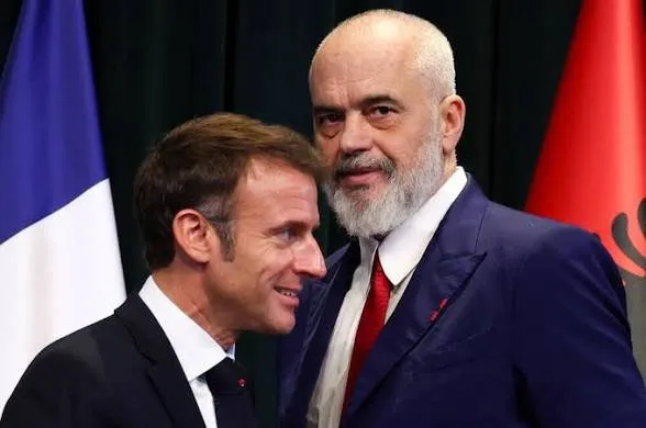 Fola me Macron’ Rama implikoi presidentin e Francës te Parku i Karavastasë