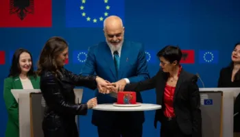 Foto-lajm/ Rama uron Ditën e Europës: Shqipëria më afër se kurrë familjes europiane