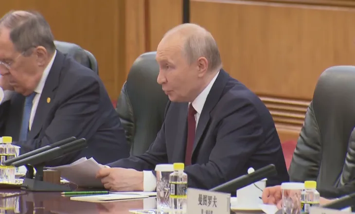 Front i bashkuar kundër SHBA, Putin dhe Jinping kritikojnë Trump: Po kthehemi në ligjin e xhunglës