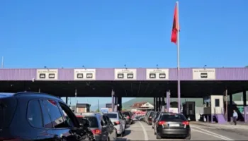 Fundjava sjell fluks në Morinë, mbi 32 mijë qytetarë kalojnë kufirin! Bregdeti, destinacioni i preferuar i pushuesve nga Kosova