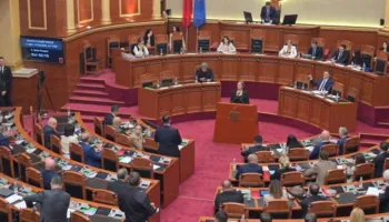 Genta Tafa betohet si Komisionere për Mbrojtjen nga Diskriminimi! Bardhi: Turp, diskriminoi veriun, u përdor politikisht…