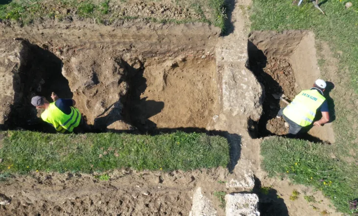 Gërmimet në Amantia hedhin dritë mbi një tjetër kapitull të historisë së këtij qyteti të lashtë, një nga zbulimet…