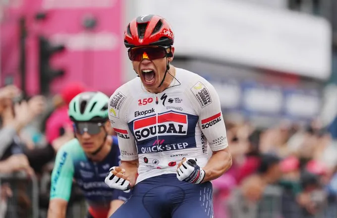 Giro d’Italia/ Paul Magnier fiton etapën e parë në tokën bullgare