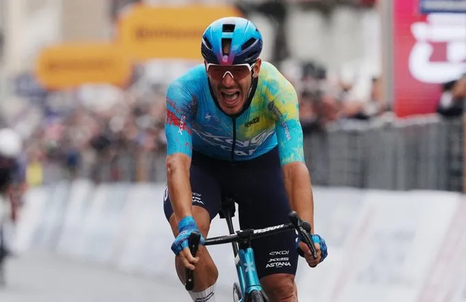 Giro d’Italia/ Rrëzime dhe incidente, në Napoli fiton Balerini, Eulalio mban kreun