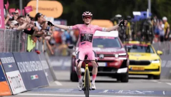 Giro d’Italia/ Visma e Jonas Vingegard triumfon në tokën zviceriane