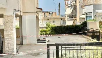Gjendet shënimi i 17-vjeçares/ Dy shoqe adoleshente u hodhën nga tarraca e pallatit: Dëgjova britma dhe një zhurmë