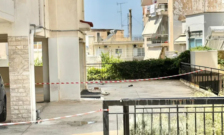 Gjendet shënimi i 17-vjeçares/ Dy shoqe adoleshente u hodhën nga tarraca e pallatit: Dëgjova britma dhe një zhurmë