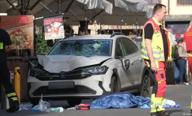 Gjermani/ Makina futet në turmë, disa të plagosur në qendër të qytetit