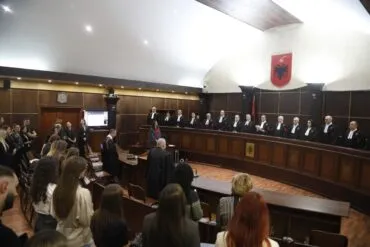 Gjykata e Lartë ndryshon pjesërisht kriteret për “arrestin në burg”/ Zbardhet vendimi