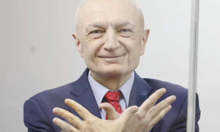 Gjyqi për Metën dhe shqiponja në kafaz/ Debate në seancën e dytë të ish-presidentit, gjykata refuzon zbutjen e masës: Nuk është miting