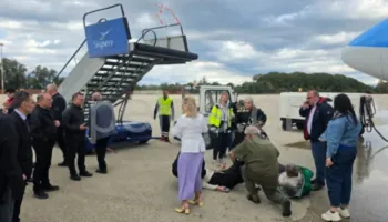 Greqi/ Momenti kur shembet shkalla e avionit në Araxos, plagosen tre punonjës te medias