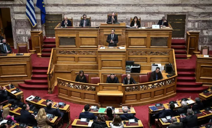Greqia në prag zgjedhjesh, krijimi i partive të reja prish ekuilibrat politik, rikthehet ish-kryeministri Tsipras