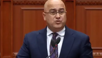 Himçi: Për shqiptarët kemi naftën më të shtrenjtët në rajon, për jahtet më të lirën në Europë