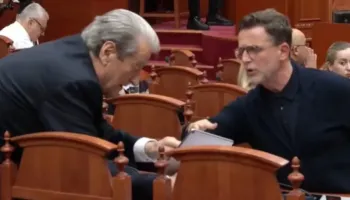 ‘Hipokrit..!’ Braçe debat për naftën me Berishën: Ti flet me mënd, di dhe italisht më mir se Berlusconi