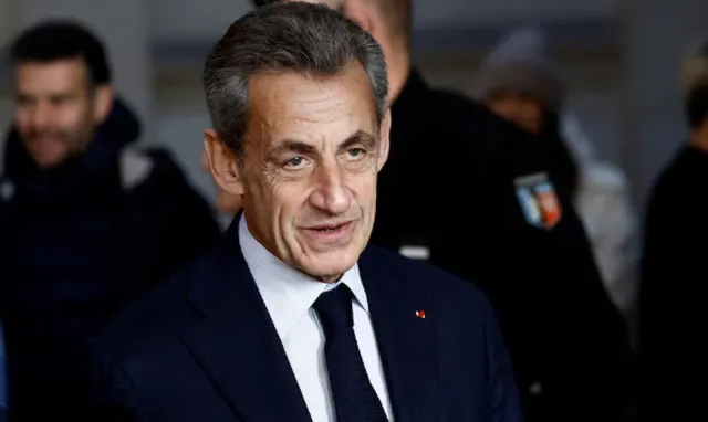 Hiqet monitorimi për Sarkozy, Gjykata e Parisit lehtëson masën ndaj ish-presidentit francez