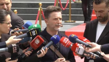 Homazhet për Pëllumbin, Braçe: 35 vite janë një jetë me njerëz që po ndahen me ne, është e vështirë