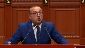 ‘I afërmi im vdiq se s’kishte eko’, Korreshi: Ambulancat transportojnë të vdekurit! Spitali është ferr, vatër infeksioni