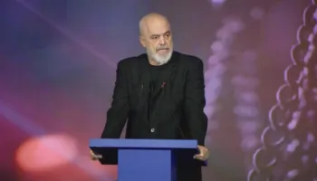 “I hymë detit në këmbë”, Rama flet për drejtësinë: Duhet të garantohet në plan afatgjatë…
