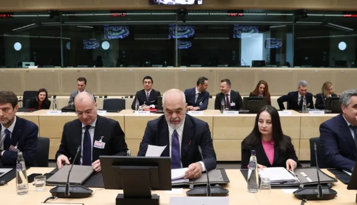 IBAR mbetet në tryezë diskutimesh, Brukseli nuk jep ende dritën jeshile për Shqipërinë
