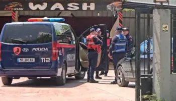 Identifikohet dhe shpallet në kërkim autori i plagosjes në një lavazh në Fier