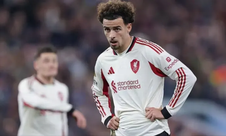 Inter e ka seriozisht për Curtis Jones, klubi zikaltër hyn në kontakt me Liverpool