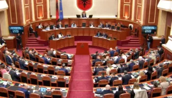 Interpelancë me Ramën dhe Karakaçin/ Kuvendi mblidhet sot në seancë plenare, Rendi i ditës