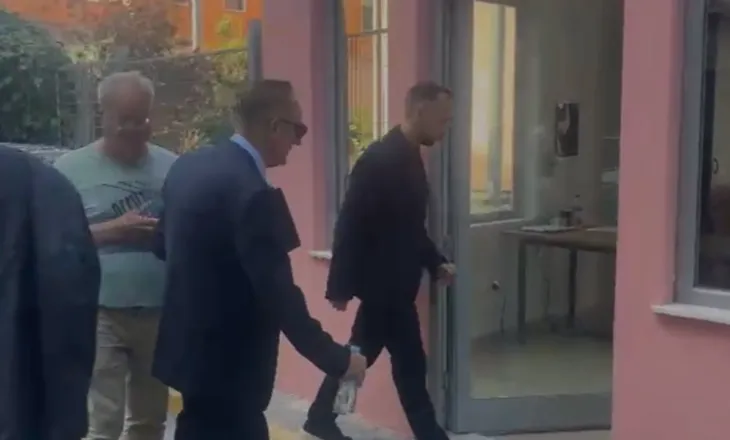 Ish-deputeti i PS-së, Alqi Bllako paraqitet në GJKKO