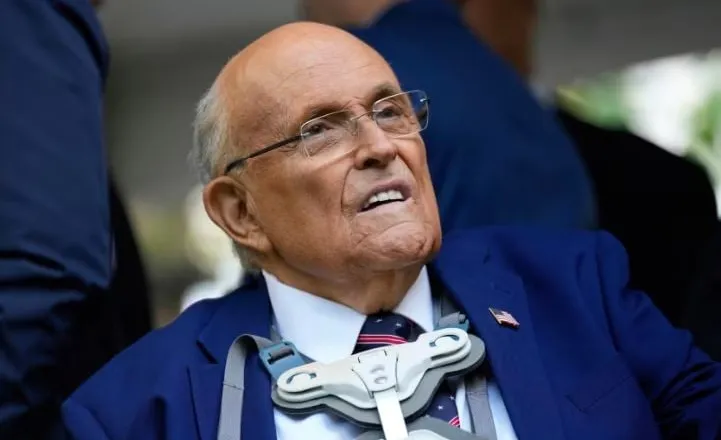 Ish-kryetari i bashkisë së Nju Jorkut, Rudy Giuliani shtrohet në spital, zëdhënësi: Në gjendje kritike për jetën