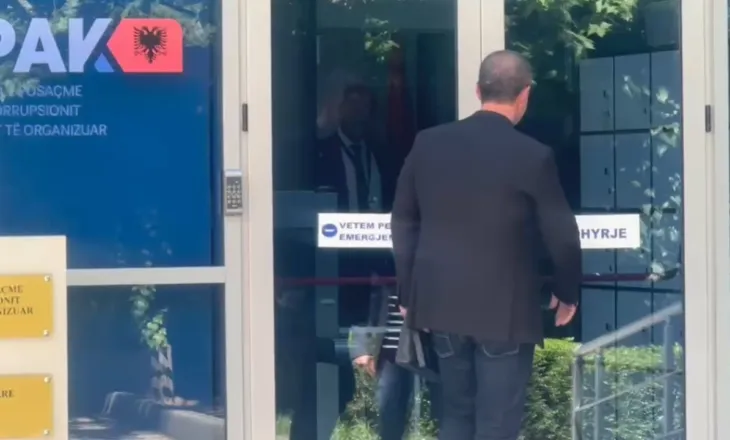 Ish-kryetari i bashkisë Tepelenë, Tërmet Peçi paraqitet në SPAK
