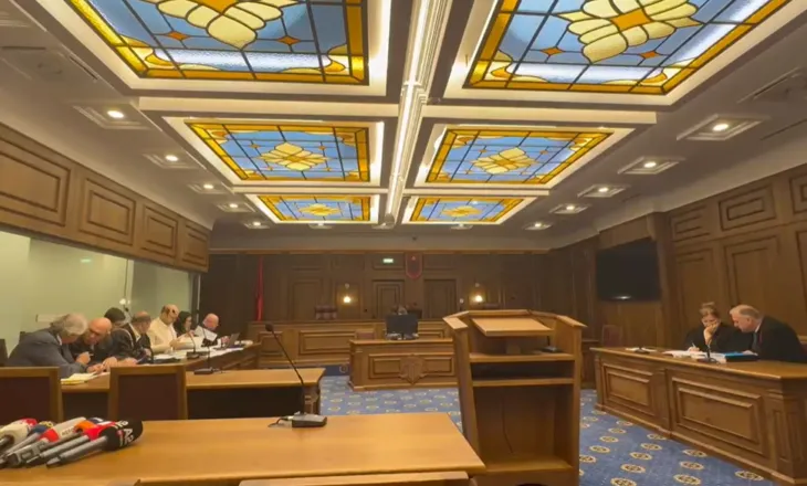 Ish-ministri Ylli Pango shkon si dëshmitar, ç’ndodhi sot në gjyqin e dosjes “Partizani”