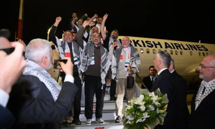 Ishin ndaluar nga Izraeli – Mbërrijnë në Turqi aktivistët e flotiljes që ishin nisur drejt Gazës