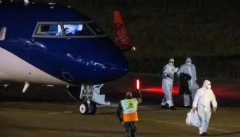 Ishin pjesë e anijes ku shpërtheu hantavirusi, Holanda rikthen menjëherë katër australianë në vendin e tyre